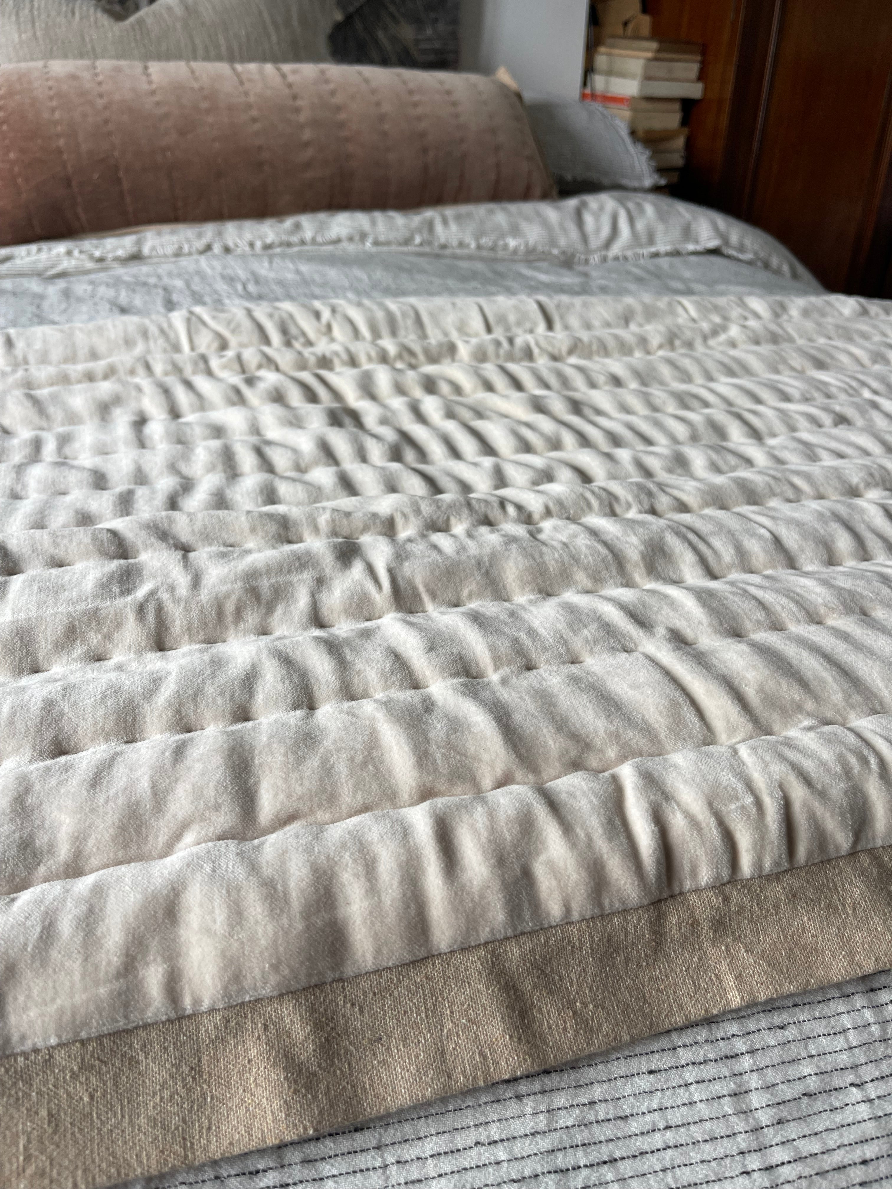 Maitri: Stonewashed Velvet quilt - OLD PINK